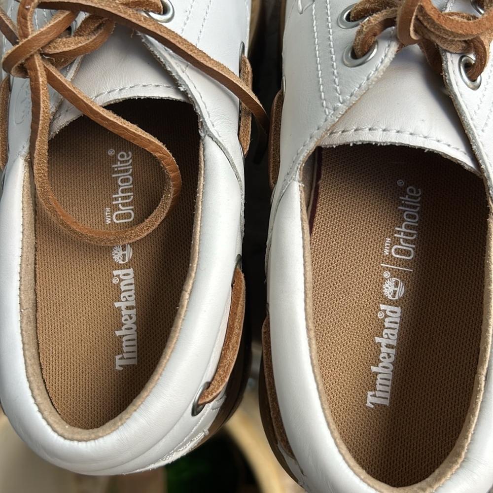 White Timberlands - Picture 2 of 3